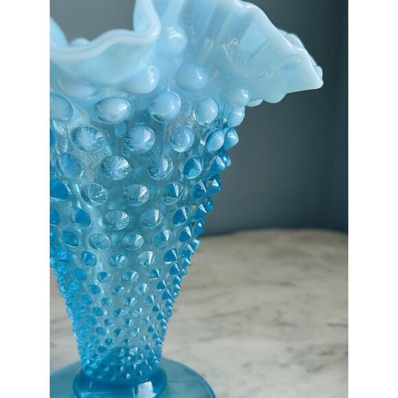 Vintage Fenton Aqua Blue Opalescent Glass Hobnail 8” Ruffled Cone Shaped Vase - Picture 8 of 9
